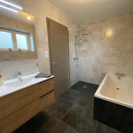 Apartment Chez Sim Et Vava